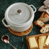 Staub 24cm round cocotte white truffle